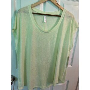 Athleta Yellow/ Lime  Blouse Top T-shirt Round neck  Sleeveless Size 2X